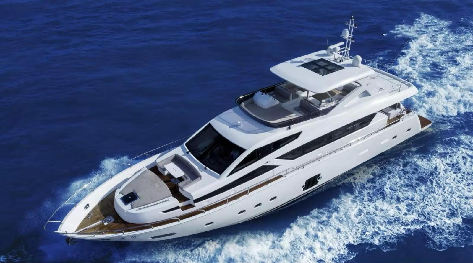 82ft Luxury Cabin Cruisers Premium Yacht for Comfortable Water Adventures